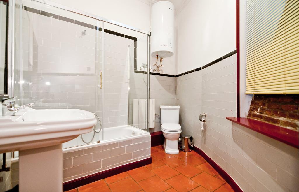Apartamentos Madrid Retiro Rum bild