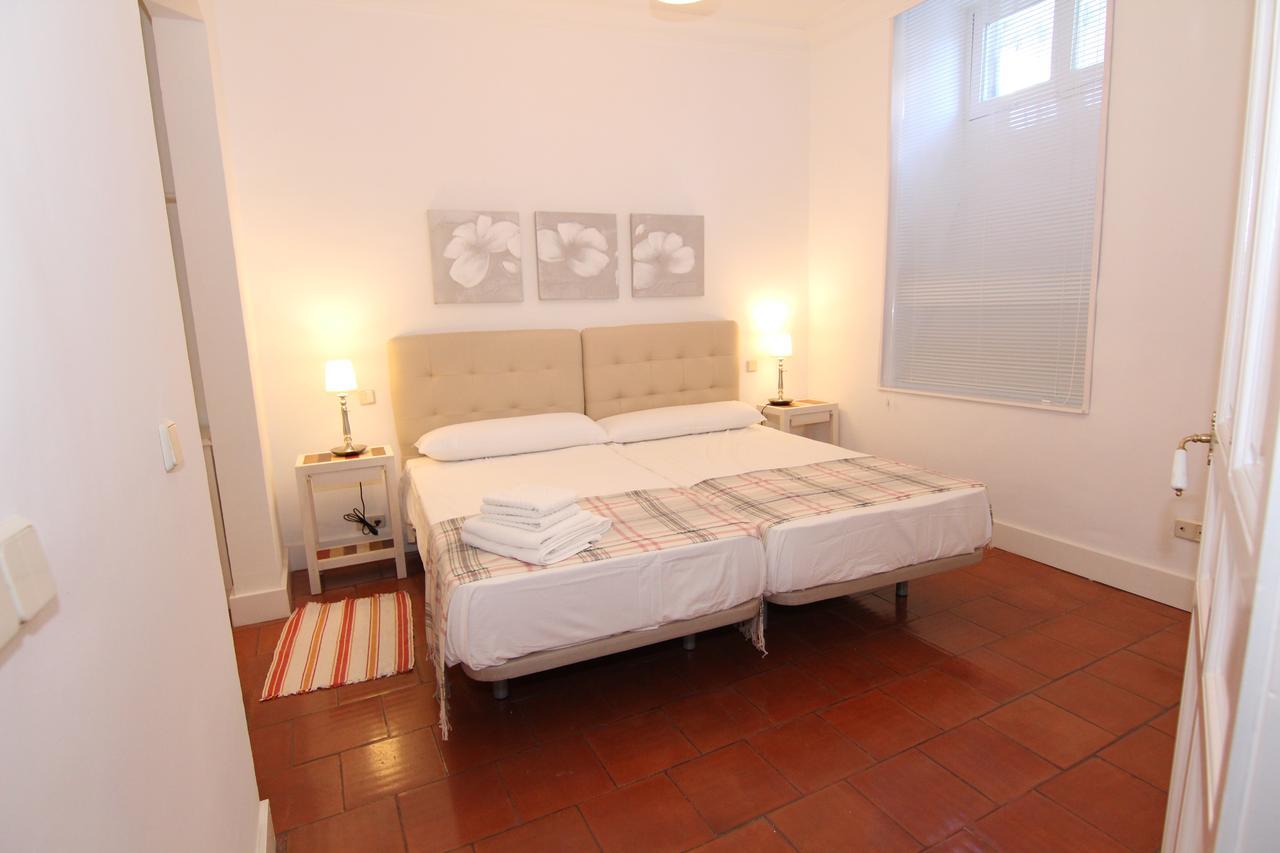 Apartamentos Madrid Retiro Exteriör bild
